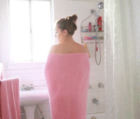 big brunette boobs|towel drop. : r/BiggerThanYouThought